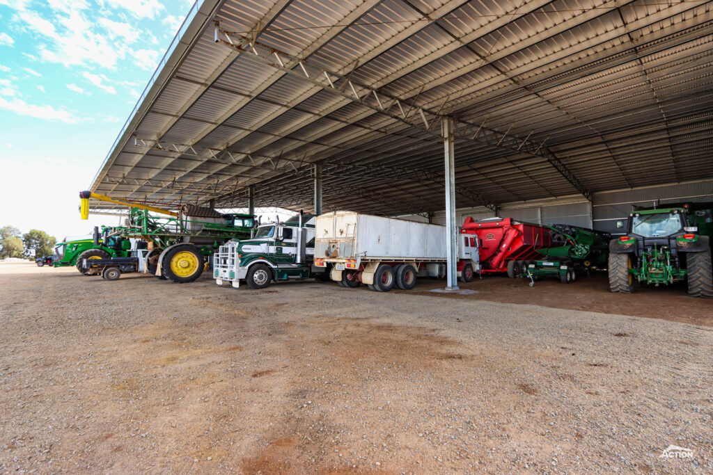 Canopy on machinery shed Berrigan NSW - Purlin Farm Sheds Versus Structural Steel Farm Sheds