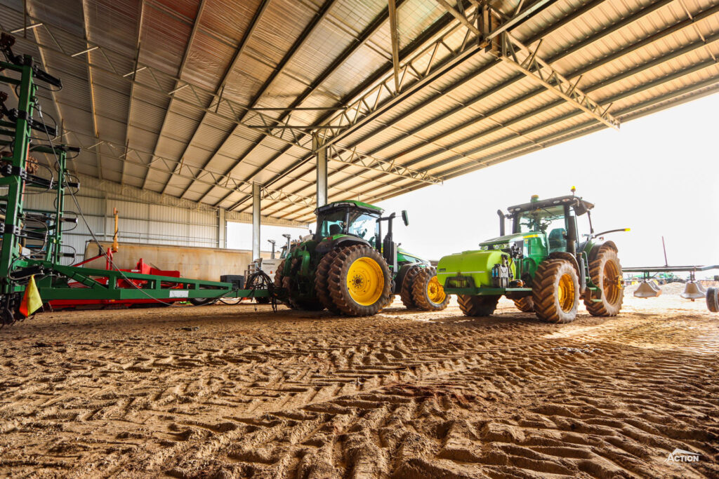 multipurpose fertiliser storage with machinery area